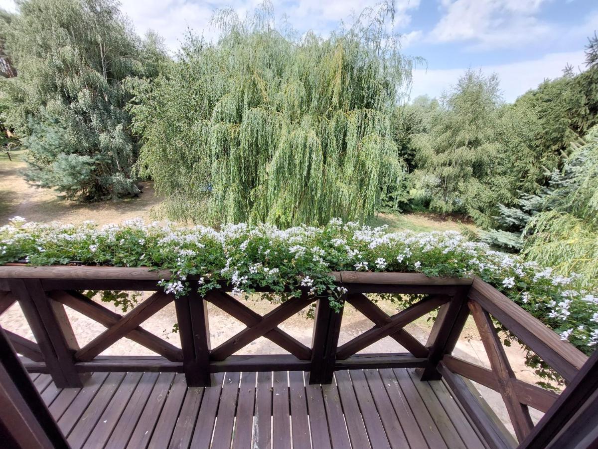 Villa Tamarynowa Osada - Kraina Udanego Wypoczynku à Lowyn Extérieur photo