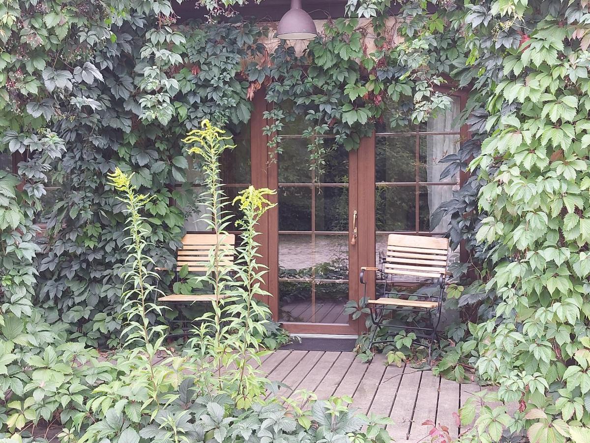 Villa Tamarynowa Osada - Kraina Udanego Wypoczynku à Lowyn Extérieur photo